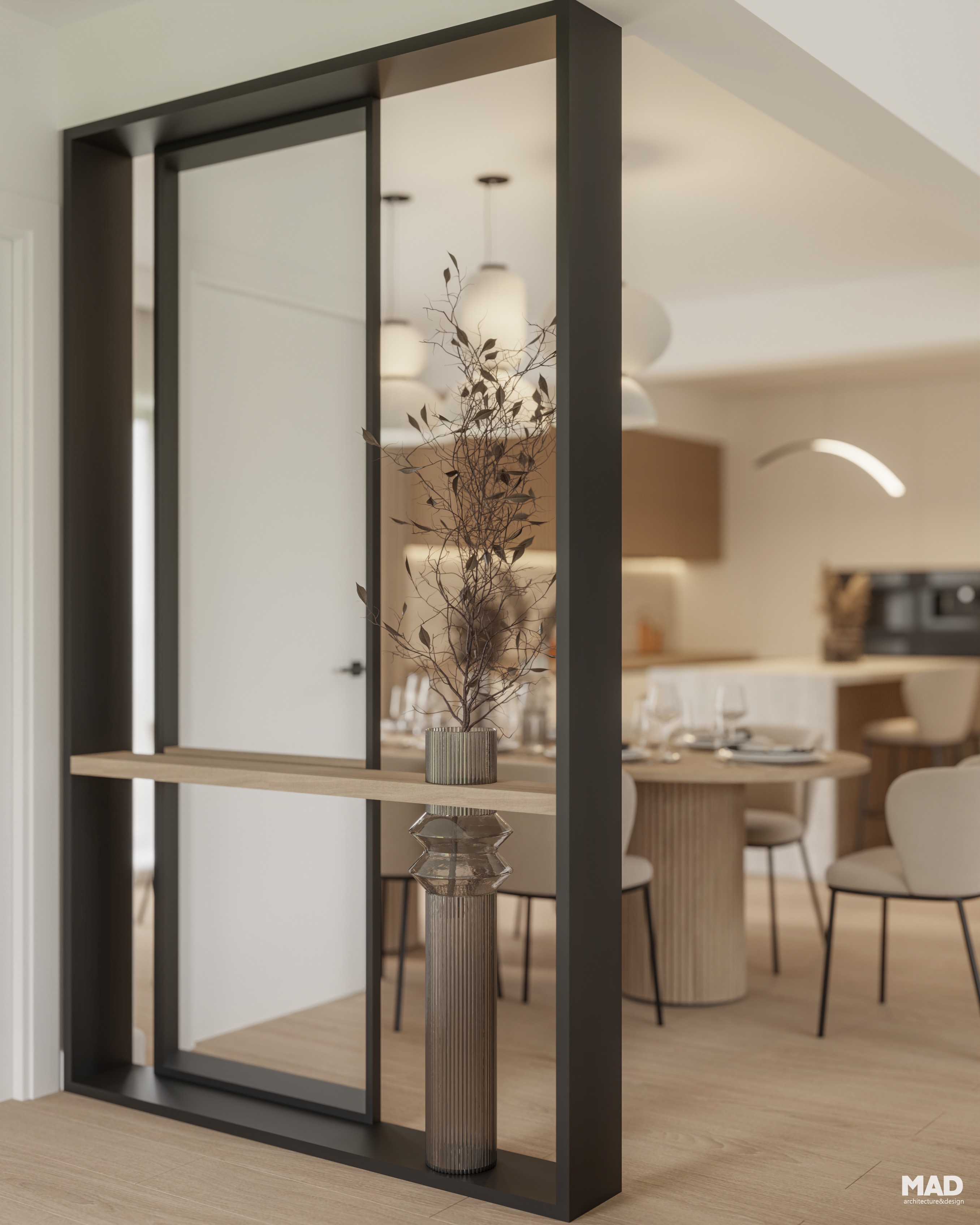 Panou despărțitor modern din sticlă și metal negru, decorat cu vază sculpturală, parte din designul premium realizat de MAD architecture&design.