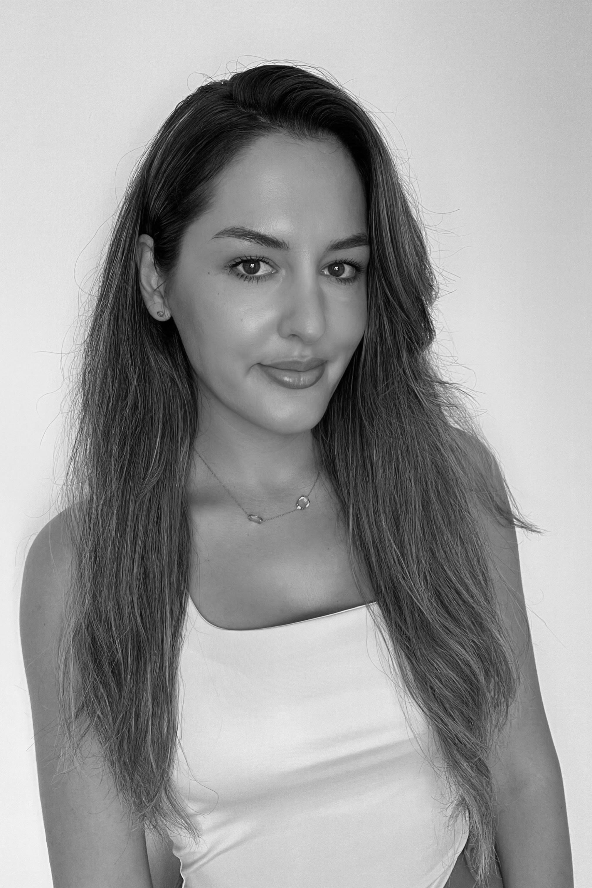 Adela Hang